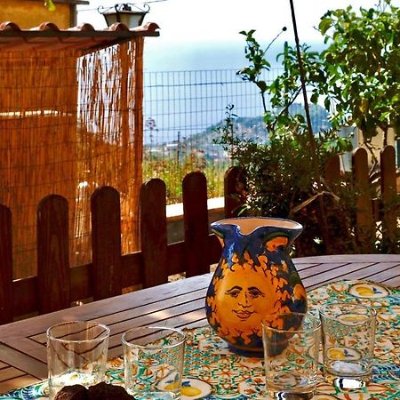 קסטלמולה Casa Vacanze Marale מראה חיצוני תמונה