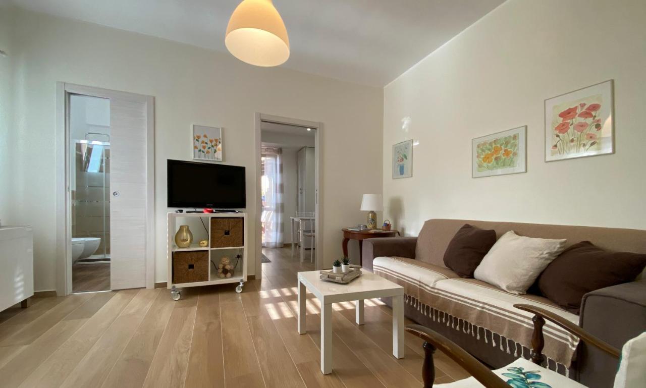 קסטלמולה Casa Vacanze Marale מראה חיצוני תמונה