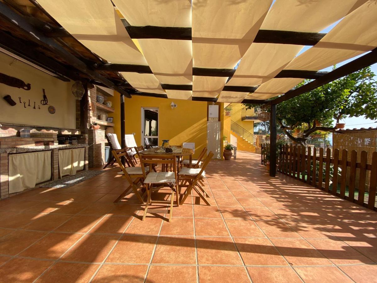 קסטלמולה Casa Vacanze Marale מראה חיצוני תמונה