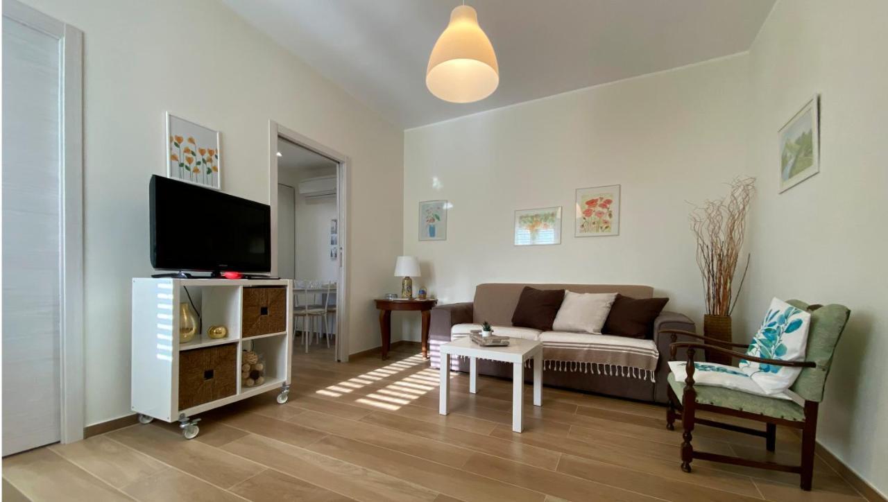 קסטלמולה Casa Vacanze Marale מראה חיצוני תמונה