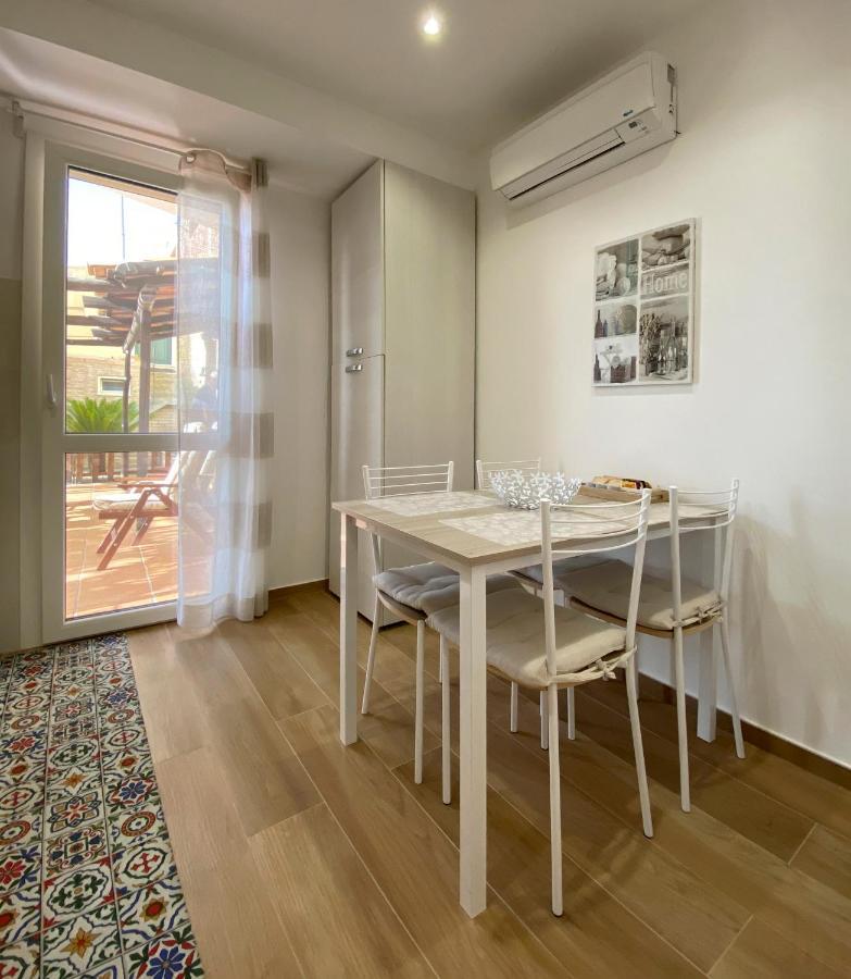קסטלמולה Casa Vacanze Marale מראה חיצוני תמונה