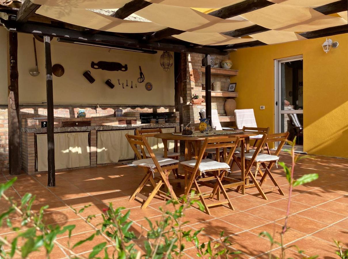 קסטלמולה Casa Vacanze Marale מראה חיצוני תמונה