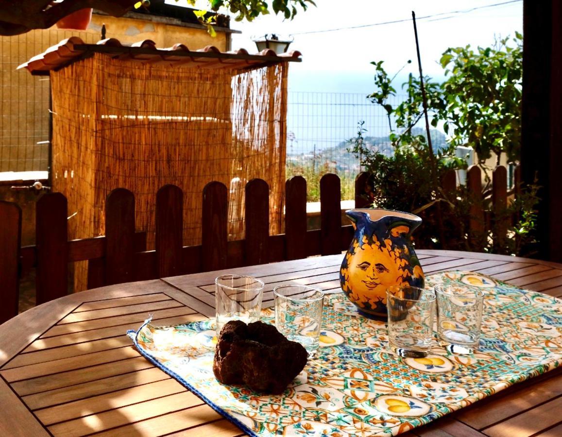 קסטלמולה Casa Vacanze Marale מראה חיצוני תמונה